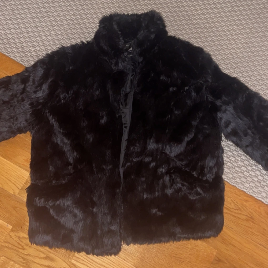 Fuskpälsjacka - 90