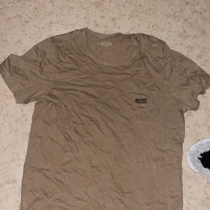 Hugo boss t shirt - Storlek s slimfit