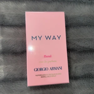 My way floral  - Parfym från Armani, helt ny. EDP 50ml.  Kan mötas upp. Ord pris 1249:- 
