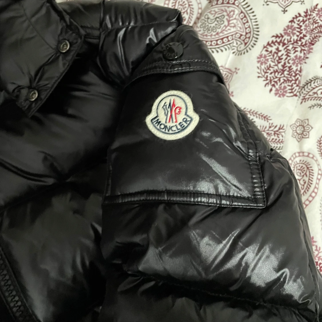 Svart dunjacka från Moncler - 90