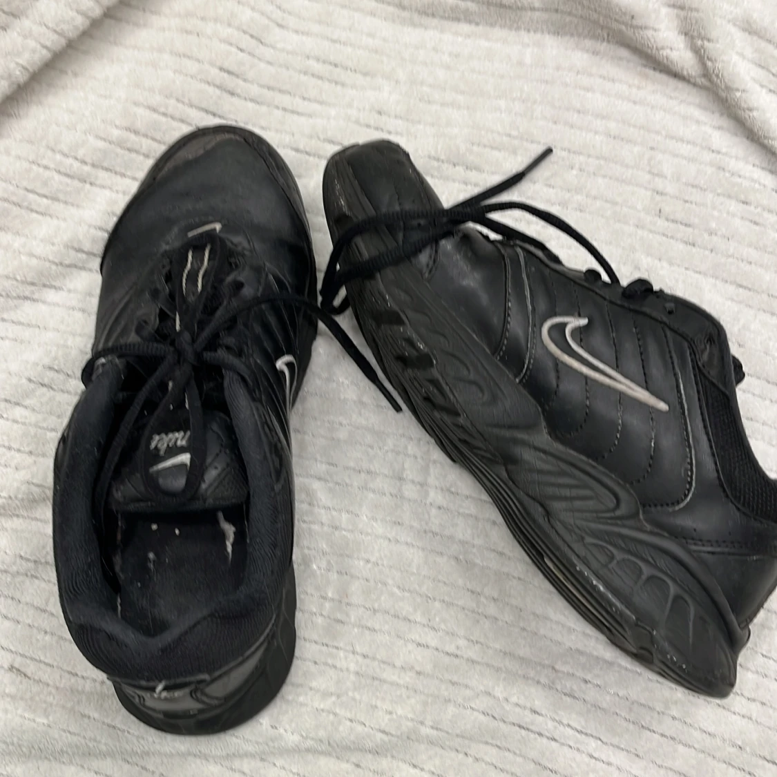 Svarta Nike sneakers