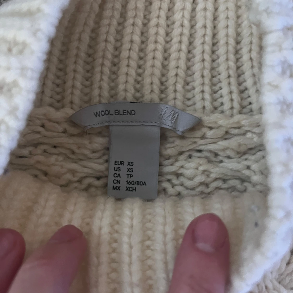 Vit stickad tröja från H&M - 2