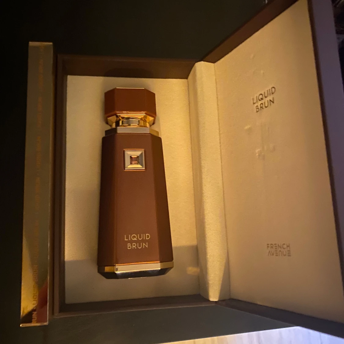 Liquid Brun från French Avenue - 90