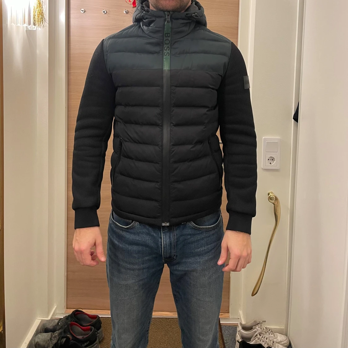 Svart pufferjacka från Hugo Boss - 1