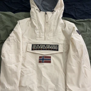 Napapijri Jacka - Helt ny aldrig använd!