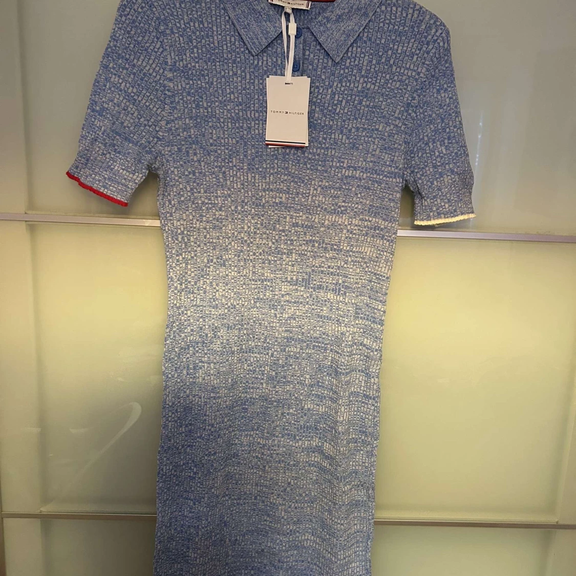 Blå klänning från Tommy Hilfiger - 3