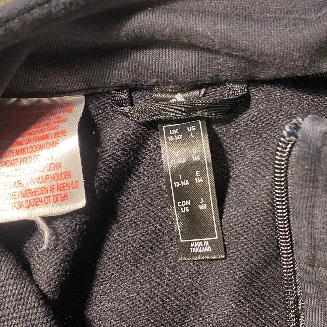 Retro Adidas Sweatshirt - 3