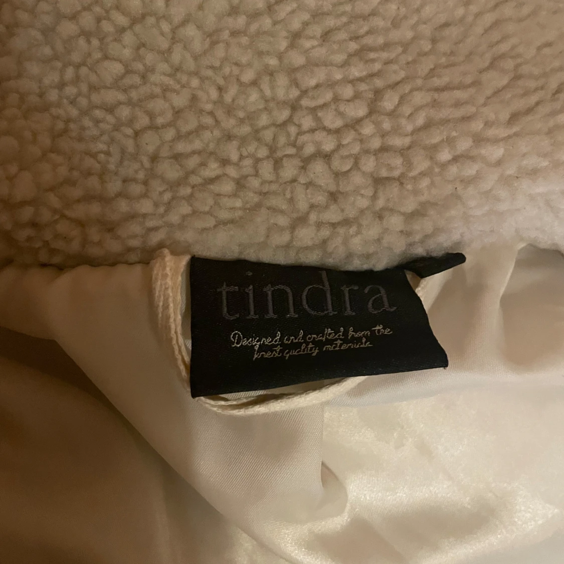 Beige teddyjacka från Tindra - 3