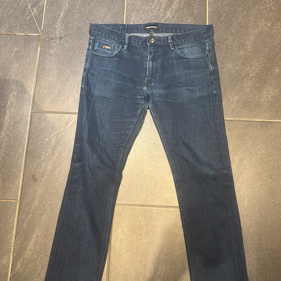 Mörkblå jeans från Emporio Armani