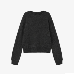 Stickad tröja från  - Stickad tröja aldrig använd storlek 158/164 men är som som en xs/s  - 300+frakt 