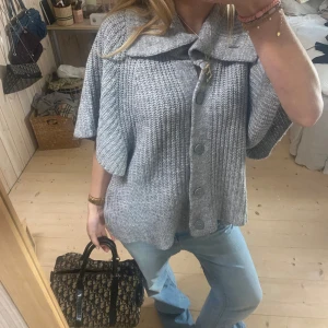 Kofta - SUPER snygg!! Tryck gärna på köp nu❤️❤️