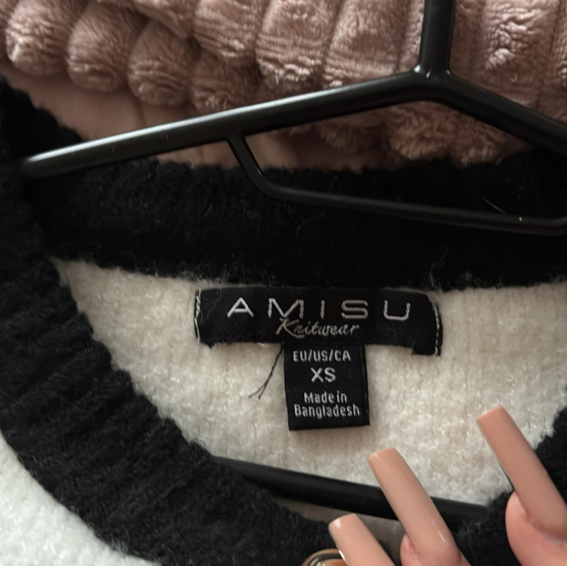 Vit och svart kofta från Amisu - 1