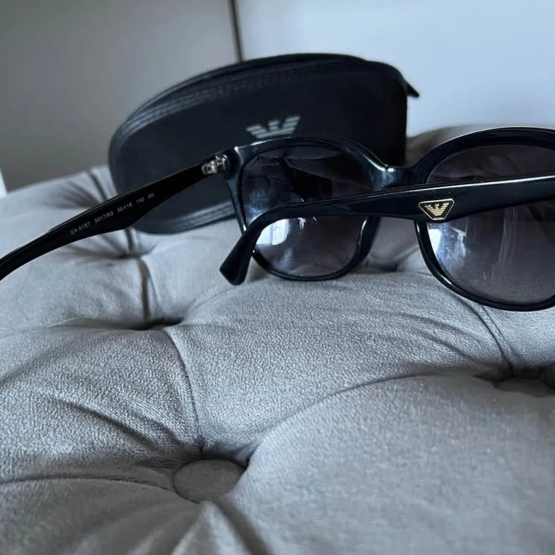 Svarta solglasögon från Emporio Armani - 1