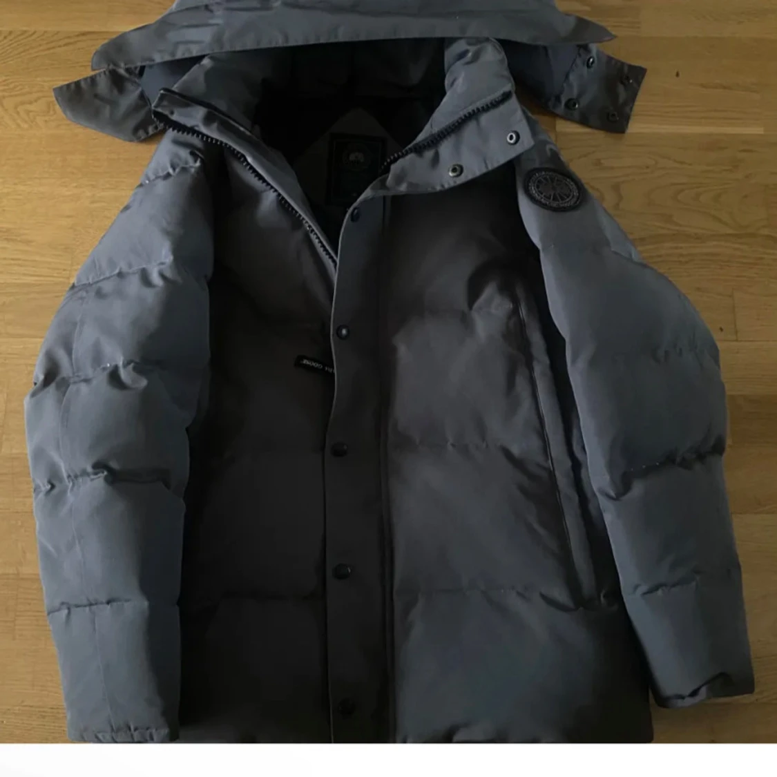 Grå dunjacka från Canada Goose - 1