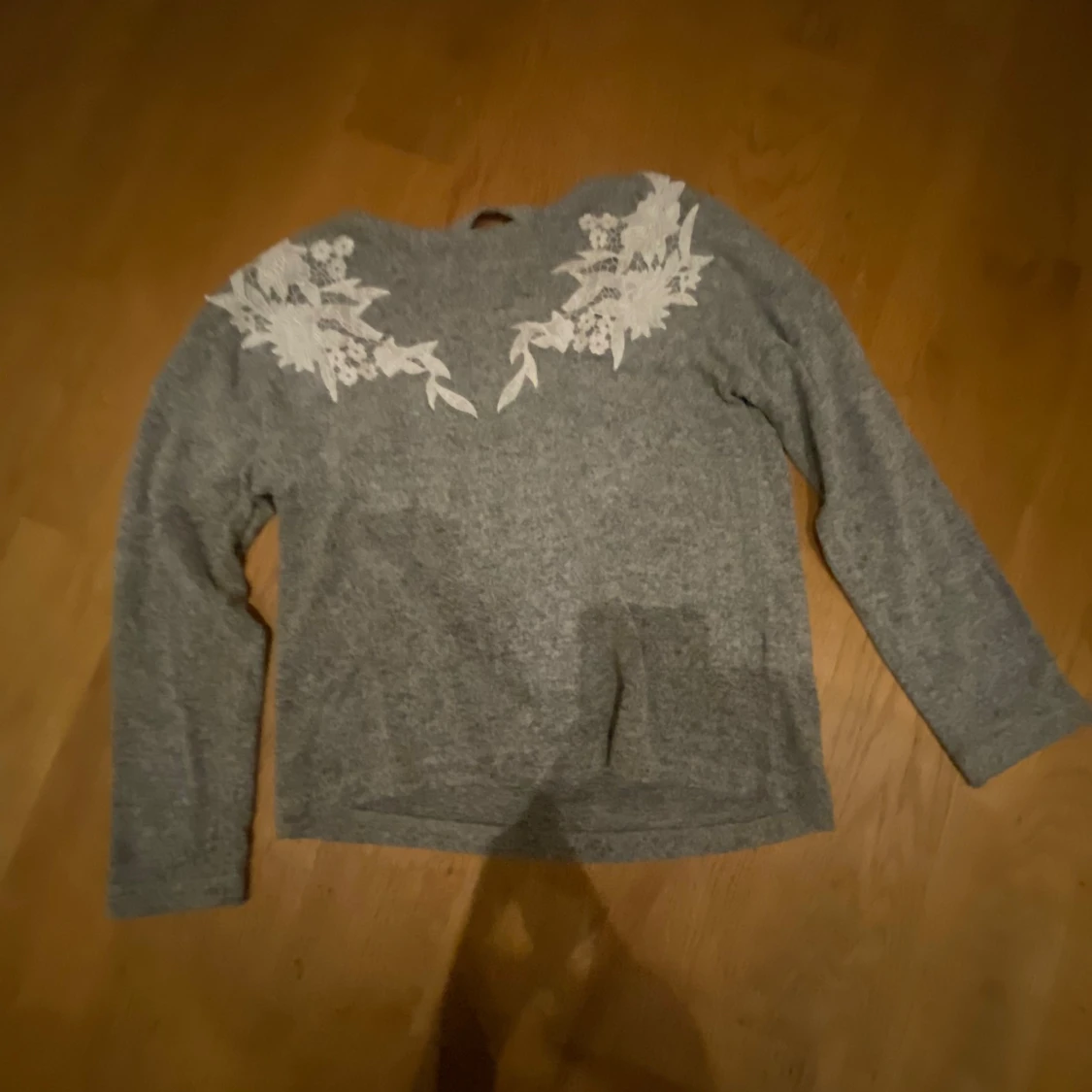 Jättefin Lindex tröja