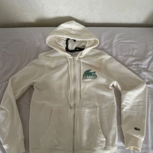 Lacoste kofta  - Lacoste kofta väldigt bra skick, Storlek Xs 