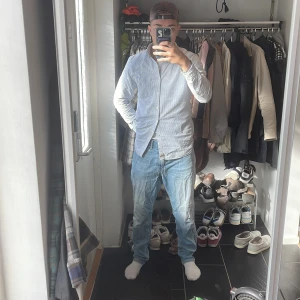 Jeans från Calvin Klein Jeans - Sällan använda och i mycket gott skick Strl. W32/ L34  Regular taper fit