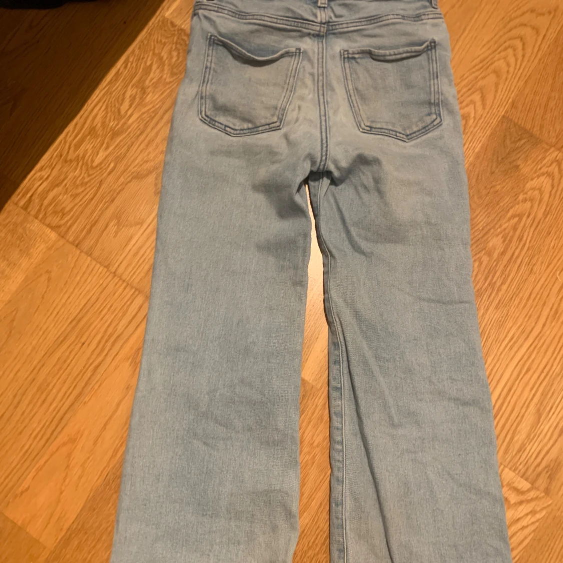 Säljer dessa jeans! - 91