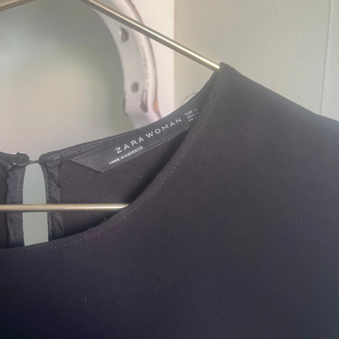 Zara blus me volang  - 91