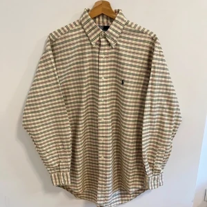 Ralph Lauren skjorta - Fin skjorta i perfekt skick, oanvänd