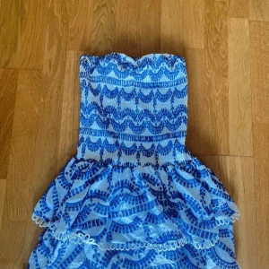 Sommar klänning - Super fin sommarklänning köpt i en butik i Cannes för 70 euro❤️