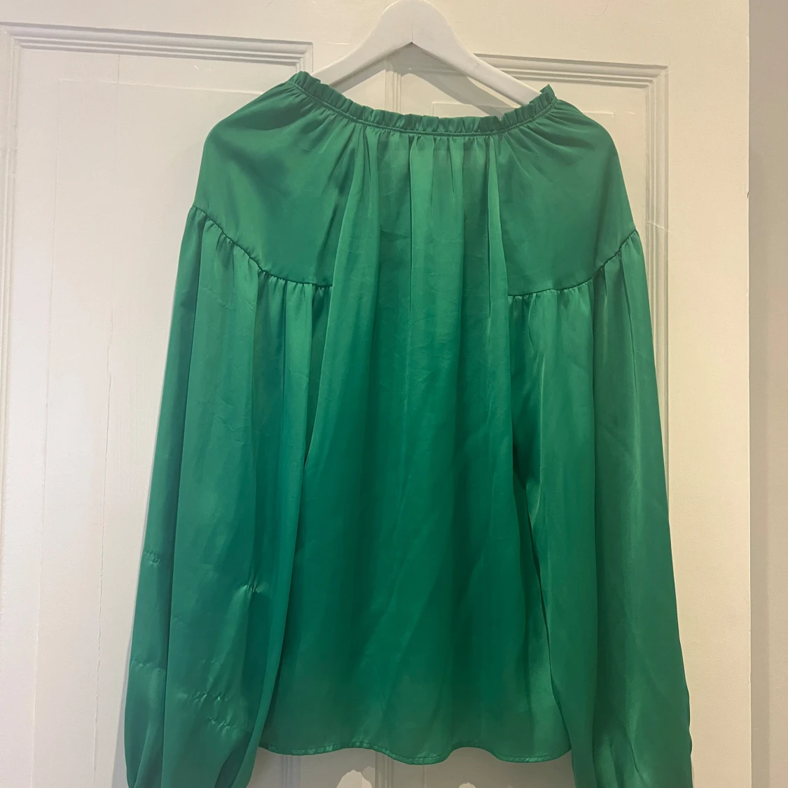 Supersnygg grön blus  - 91