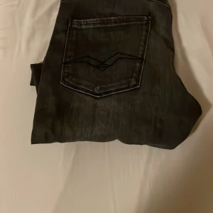 Replay anbass - 29/32 Varan i 10/10 sick. Ingen defekter. Hör av dig vid funderingar!!