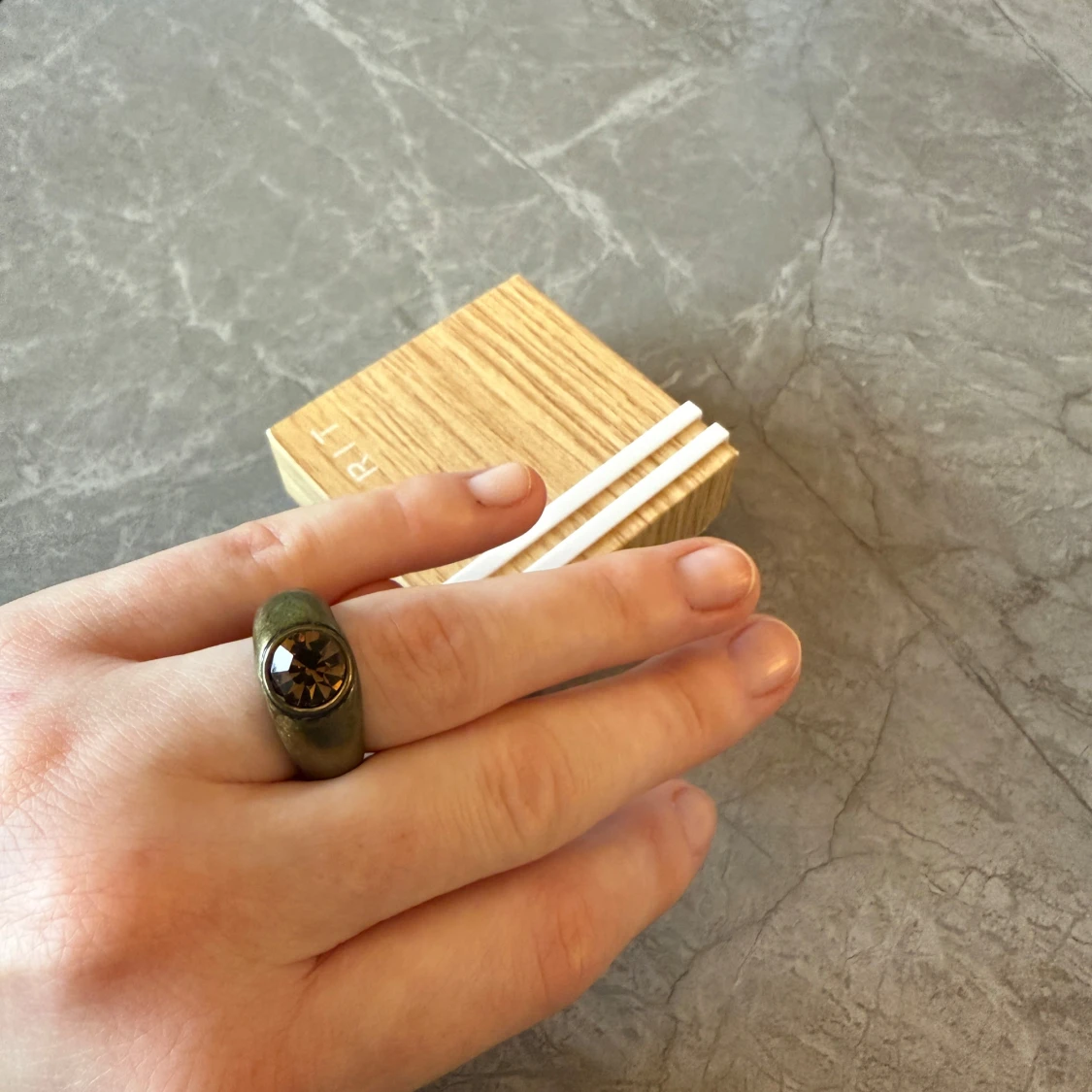 Ny ring med sten - 1