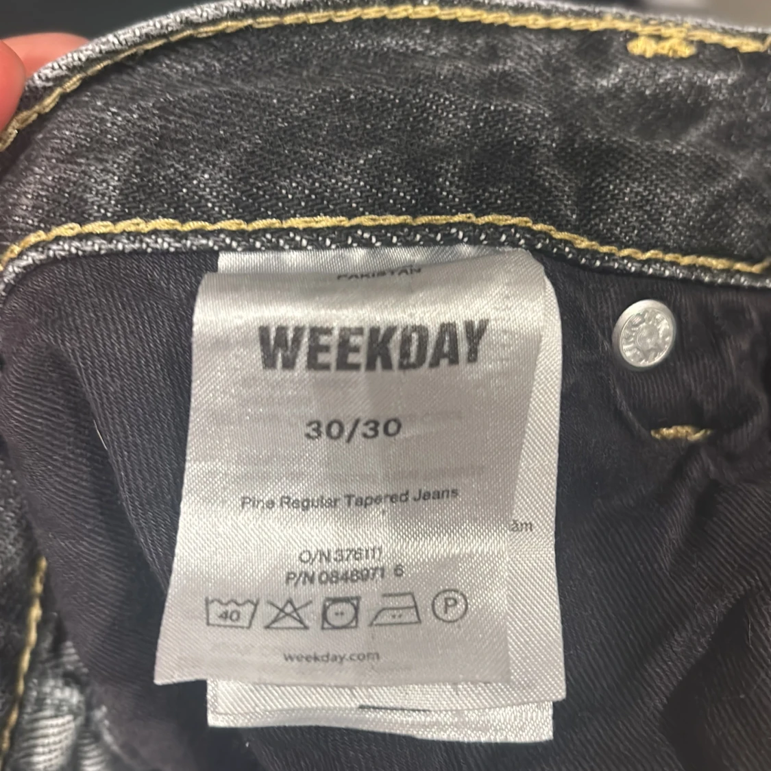 Grå jeans från Weekday - 2