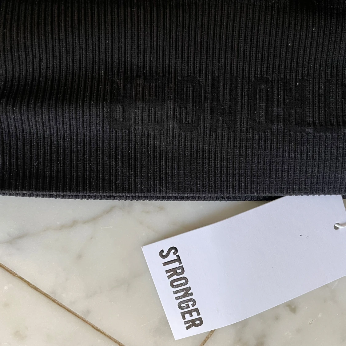 Svarta sömlösa leggings från Stronger - 2