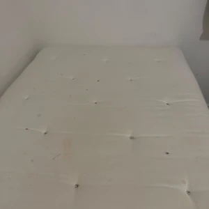 Säng  - Säng 