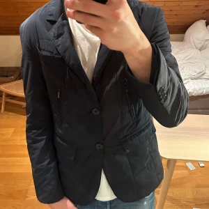 Gentiluomo jacka - Bra skick i princip nyskick. Perfekt till hösten