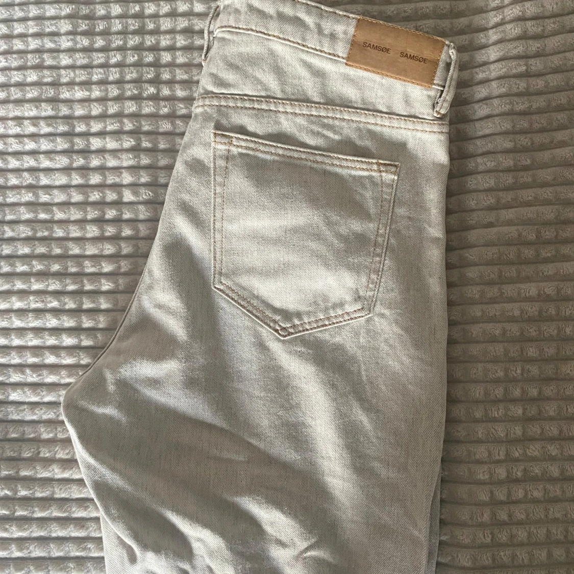 Beige jeans från Samsøe Samsøe