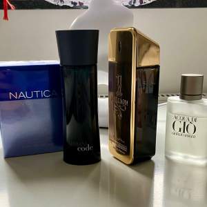 Parfymrensning  Acqua di Gio 40/50ml  400kr 1 milion edt 80/100ml 550kr  SÅLD❌Armani Code 30/75ml 300kr❌   Notica obruten 100ml. 200kr  Paketpris 1400