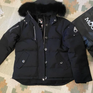 Moose knuckles Jacka - Nästan aldrig använd, storlek M. Inga defekter! Perfekt för vintern❄️