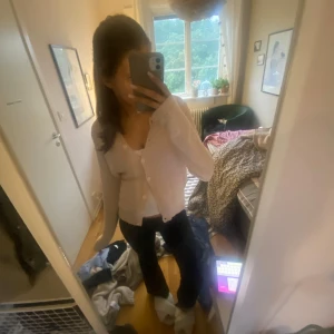 Rosa kofta! - Jätte söt rosa kofta ifrån vila! Säljs då den inte kommer till användning 🥰