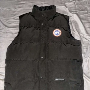Canda Goose Freestyle Väst - Säljes på grund av för stora
