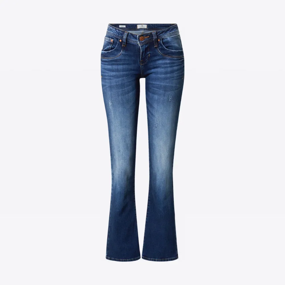 Nästan helt oanvända ltb jeans som säljs då dem inte passar mig längre.. Jeans & Byxor.