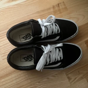Vans - Använda max 10 gånger storlek 39