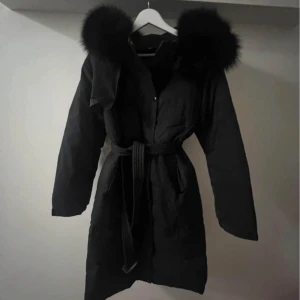 Vinterjacka - Vinterjacka från femenina, jackan är i storlek s och använd 1 vinter. 