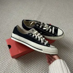 Helt nya & helt oanvända Converse Chuck 70 Low i svart🤍 Orginalförpackning🤍 Storlek 38🤍