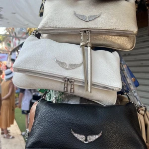 Zadig and volontär - Säljer en fejk Zadig and volioter väska efter som att jag inte använder den längre mycket bra skil