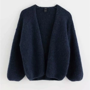 Lindex kofta - Säljer min populära kofta från lindex då den inte kommer till användning, använd 2 gånger💕