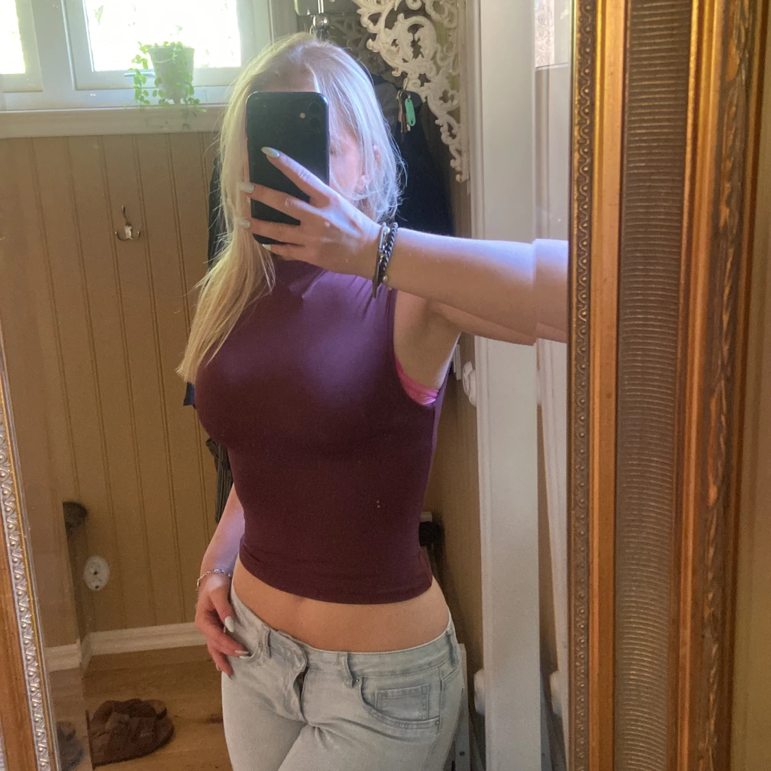 Burgundy backless topp - 92