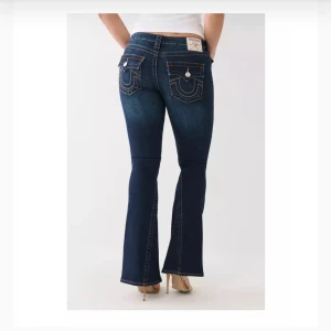 True religion jeans - säljer mina trues strl 26 kom privat för frågor elr diskussion av pris❣️