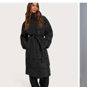 Nelly jacka - Helt ny typ andvönd 3 gånger 