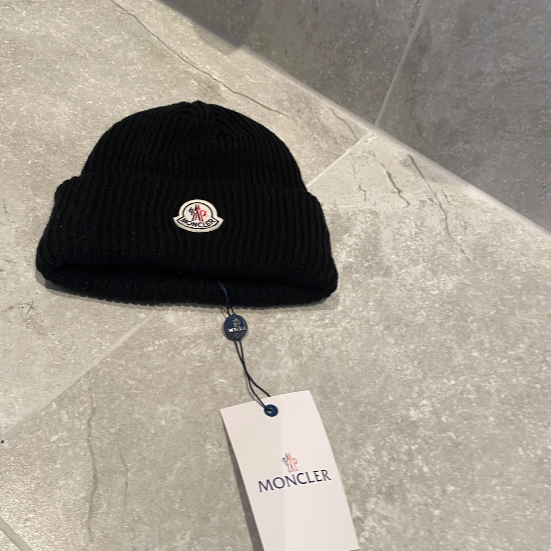 Moncler Mössa - 90