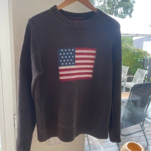 Gant tröja - Säljer denna heta tröja från gant new haven som är perfekt till hösten! Hör av er vid minsta lilla fundering!😎👊