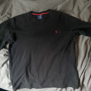 Ralph lauren tröja - S men passar XS också