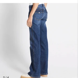 Boot cut jeans  - Lager 157 90’s boot cut jeans, storlek s, köpta för 400 kr, knappt använda💕 köparen står för frakten🫶🏼🫶🏼